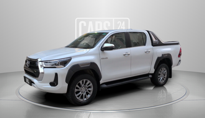 2024 Toyota HILUX HIGH 4X4 AT, Diesel, Automatic, 10,070 km, Left Front Diagonal