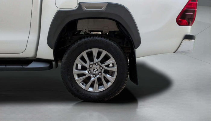2024 Toyota HILUX HIGH 4X4 AT, Diesel, Automatic, 10,070 km, Left Rear Wheel