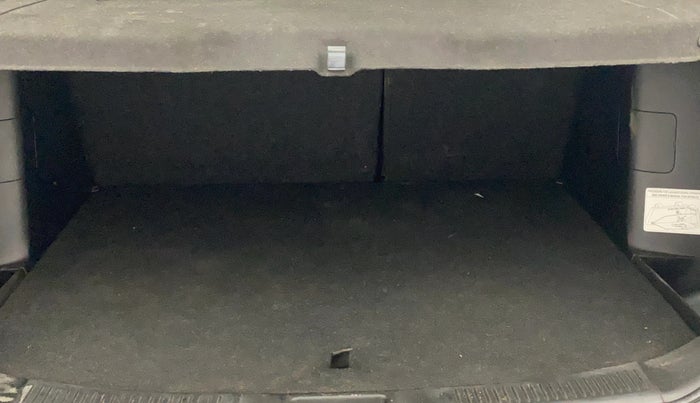 2022 Maruti S Cross ZETA AT 1.5, Petrol, Automatic, 13,393 km, Boot Inside