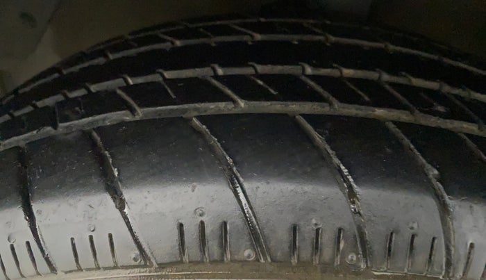 2012 Hyundai i20 MAGNA O 1.2, Petrol, Manual, 45,535 km, Right Front Tyre Tread
