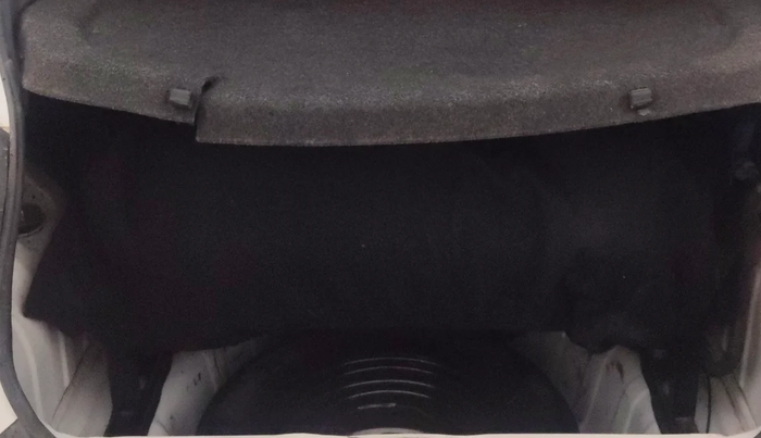 2016 Renault Kwid RXT 0.8, CNG, Manual, 84,648 km, Boot Inside