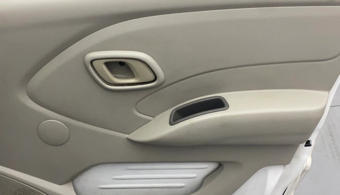 2016 Datsun Redi Go T (O), Petrol, Manual, 63,052 km, Driver Side Door Panels Control