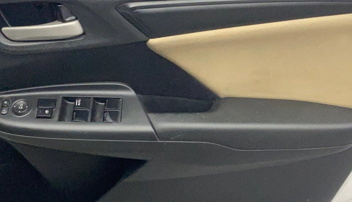 2017 Honda Jazz 1.2L I-VTEC SV, Petrol, Manual, 1,24,203 km, Driver Side Door Panels Control