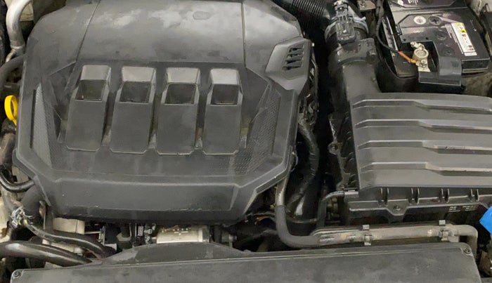 2022 Skoda Octavia STYLE 2.0, Petrol, Automatic, 47,591 km, Engine View