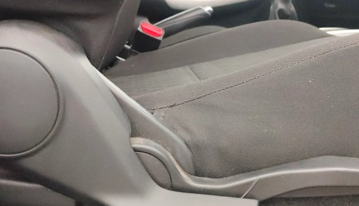 2018 Maruti Baleno ALPHA DIESEL 1.3, Diesel, Manual, 90,486 km, Driver Side Adjustment Panel