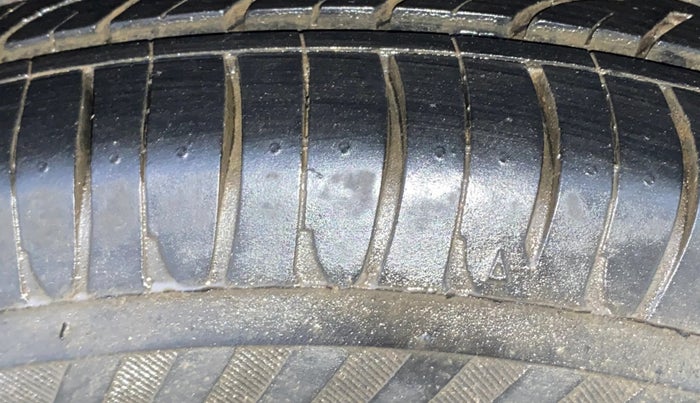 2015 Hyundai Grand i10 ASTA (O) 1.2 KAPPA VTVT, Petrol, Manual, 41,896 km, Left Rear Tyre Tread