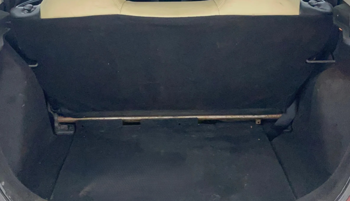 2017 Honda WR-V 1.5L I-DTEC VX MT, Diesel, Manual, 1,44,831 km, Boot Inside