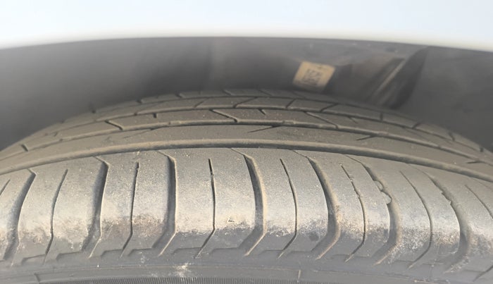 2024 Skoda SLAVIA AMBITION 1.0L TSI MT, Petrol, Manual, 18,401 km, Right Rear Tyre Tread