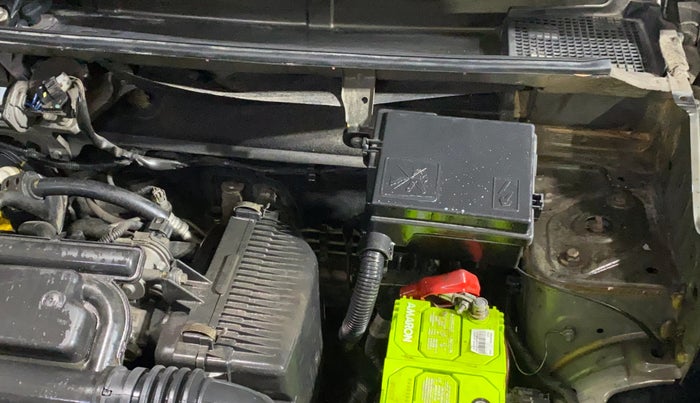 2022 Renault Kwid RXT 1.0, Petrol, Manual, 25,914 km, Engine View - Left