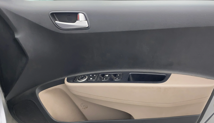 2019 Hyundai Grand i10 SPORTZ 1.2 KAPPA VTVT, Petrol, Manual, 32,859 km, Driver Side Door Panels Control