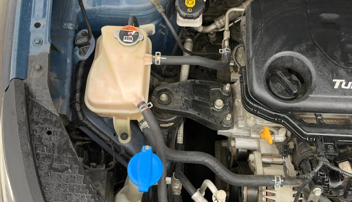 2021 Hyundai VENUE SX 1.0 TURBO, Petrol, Manual, 44,609 km, Engine View - Right