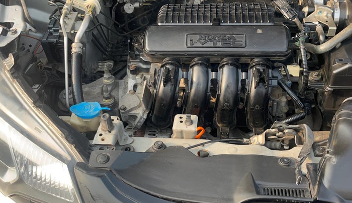 2016 Honda Jazz 1.2L I-VTEC SV, Petrol, Manual, 97,558 km, Engine View - Right