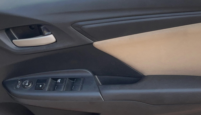 2016 Honda Jazz 1.2L I-VTEC SV, Petrol, Manual, 97,558 km, Driver Side Door Panels Control