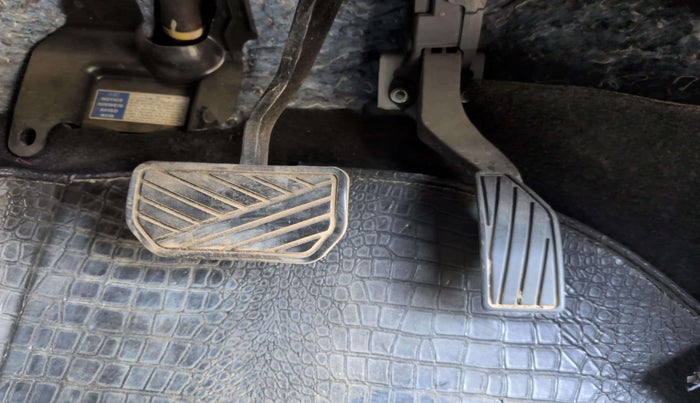 2018 Maruti Vitara Brezza ZDI AMT, Diesel, Automatic, 55,196 km, Pedals