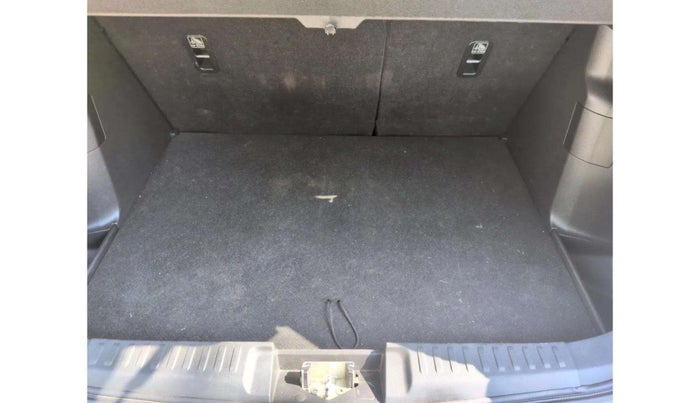 2018 Maruti Vitara Brezza ZDI AMT, Diesel, Automatic, 55,196 km, Boot Inside