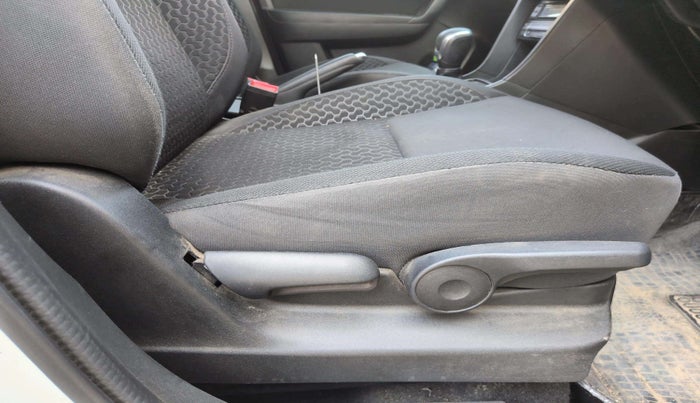 2018 Maruti Vitara Brezza ZDI AMT, Diesel, Automatic, 55,196 km, Driver Side Adjustment Panel