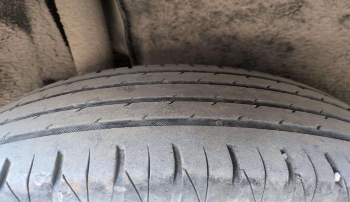 2018 Maruti Vitara Brezza ZDI AMT, Diesel, Automatic, 55,196 km, Right Rear Tyre Tread