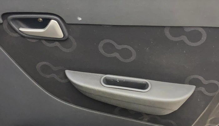 2012 Maruti Alto 800 LXI, Petrol, Manual, 64,089 km, Driver Side Door Panels Control