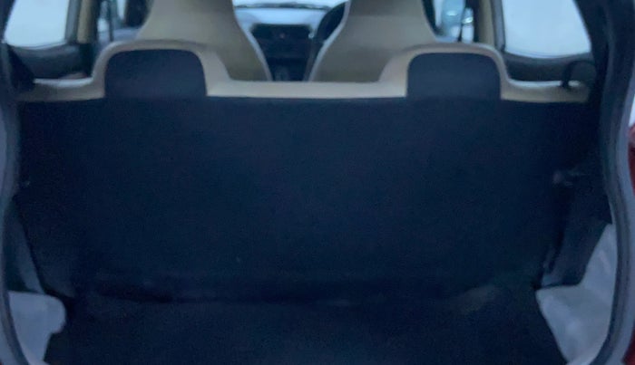 2017 Hyundai Eon ERA +, Petrol, Manual, 11,320 km, Boot Inside