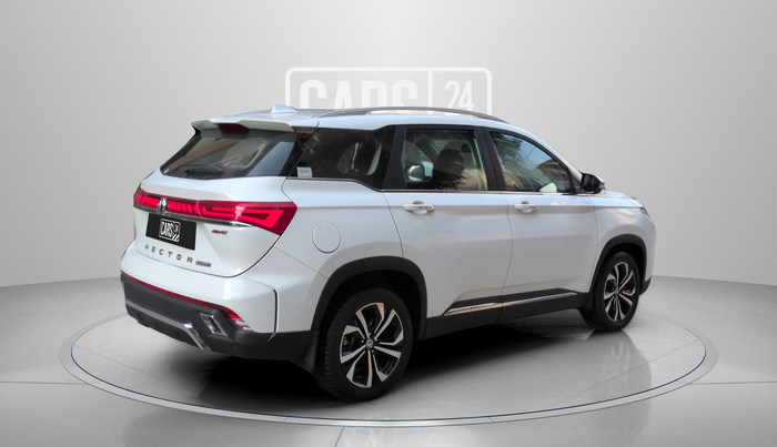 2024 MG HECTOR PLUS SAVVY PRO 1.5 TURBO CVT 6 STR, Petrol, Automatic, 3,244 km, Right Back Diagonal
