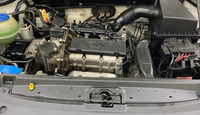 2013 Volkswagen Polo HIGHLINE1.2L, Petrol, Manual, 86,334 km, Engine View