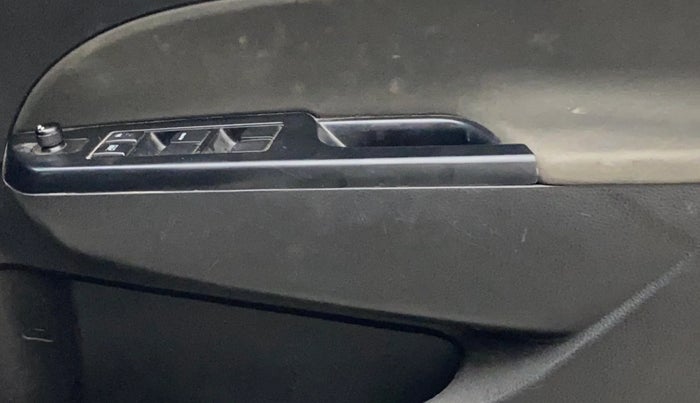 2013 Maruti Swift VXI, Petrol, Manual, 36,500 km, Driver Side Door Panels Control