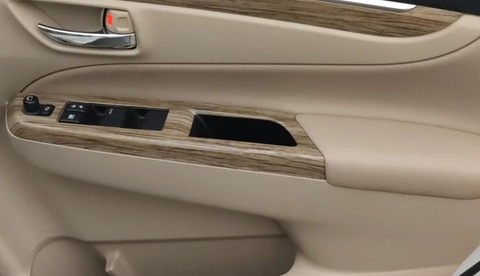 2021 Maruti Ciaz ALPHA 1.5 SHVS PETROL, Petrol, Manual, 34,393 km, Driver Side Door Panels Control