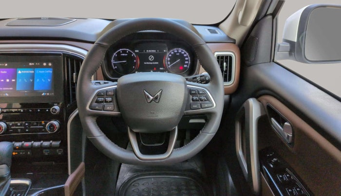 2022 Maruti XL6 ALPHA AT, Petrol, Automatic, 26,398 km, Steering Wheel Close Up