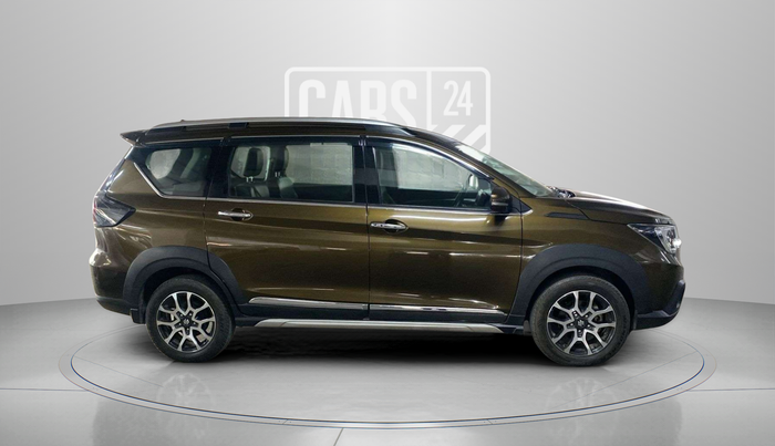 2022 Maruti XL6 ALPHA AT, Petrol, Automatic, 26,398 km, Right Side View
