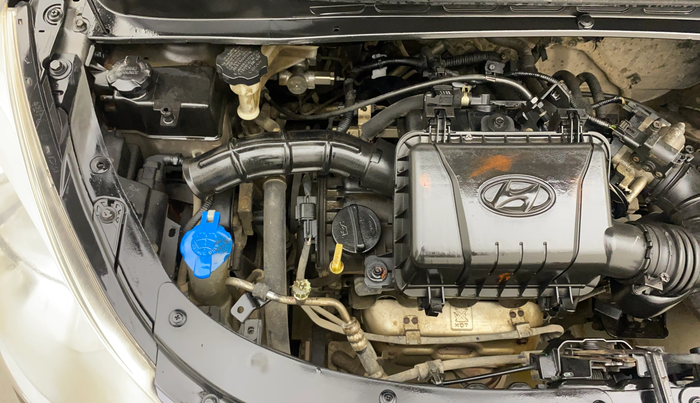 2015 Hyundai i10 SPORTZ 1.1, Petrol, Manual, 82,983 km, Engine View - Right