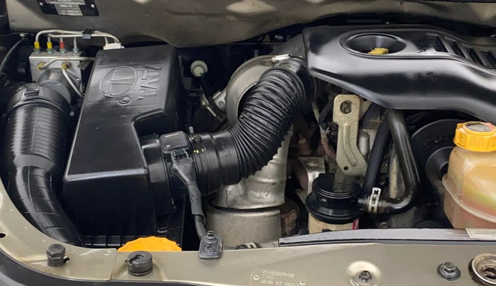 2018 Tata Hexa XT 4X2 7 STR, Diesel, Manual, 1,01,248 km, Engine View - Right