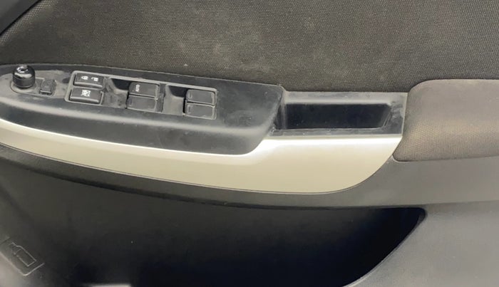 2017 Maruti Baleno ZETA CVT PETROL 1.2, Petrol, Automatic, 85,800 km, Driver Side Door Panels Control