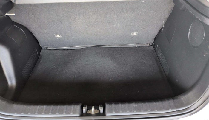 2020 KIA SONET GTX PLUS 1.5, Diesel, Manual, 34,389 km, Boot Inside