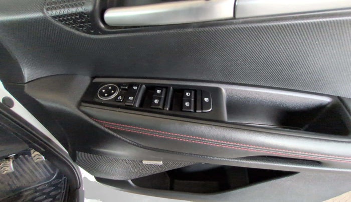 2020 KIA SONET GTX PLUS 1.5, Diesel, Manual, 34,389 km, Driver Side Door Panels Control