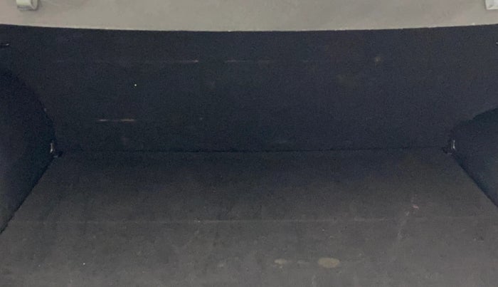 2016 Hyundai Creta SX (O) 1.6 DIESEL, Diesel, Manual, 57,357 km, Boot Inside