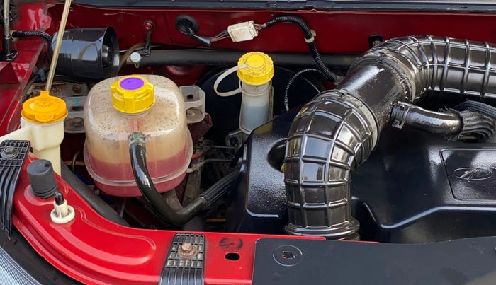 2017 Mahindra Kuv100 K8 D 6 STR, Diesel, Manual, 58,613 km, Engine View - Right