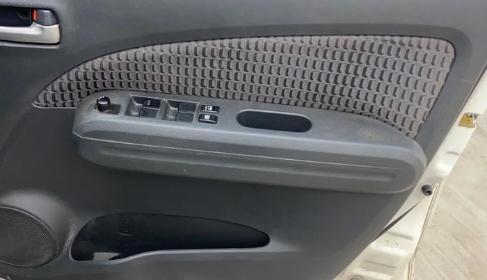 2013 Maruti Ritz ZXI, Petrol, Manual, 43,931 km, Driver Side Door Panels Control