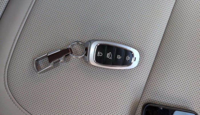 2022 Hyundai Tucson SIGNATURE 2.0 AT PETROL, Petrol, Automatic, 17,916 km, Boot Open Zoomed View