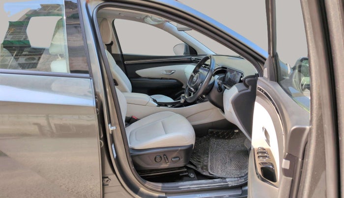 2022 Hyundai Tucson SIGNATURE 2.0 AT PETROL, Petrol, Automatic, 17,916 km, Right Side Front Door Cabin