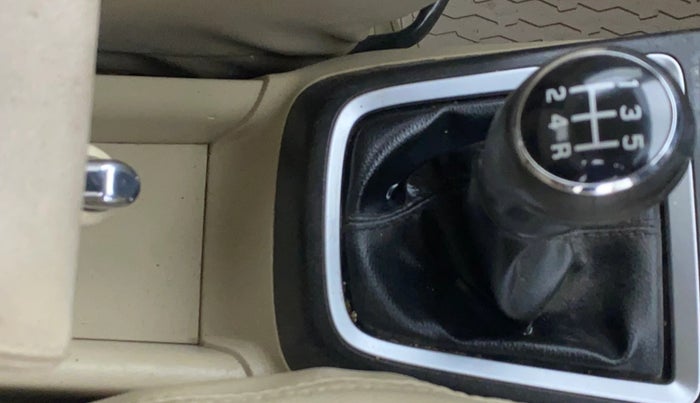 2017 Maruti Dzire VDI, Diesel, Manual, 1,38,676 km, Gear Lever