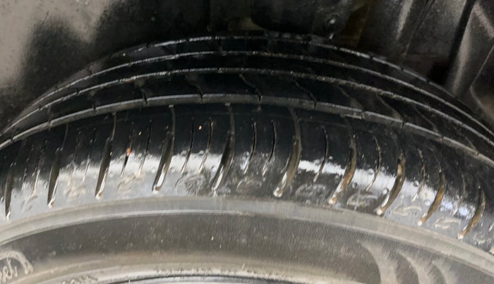 2021 Toyota URBAN CRUISER HIGH GRADE MT, Petrol, Manual, 66,071 km, Left Rear Tyre Tread