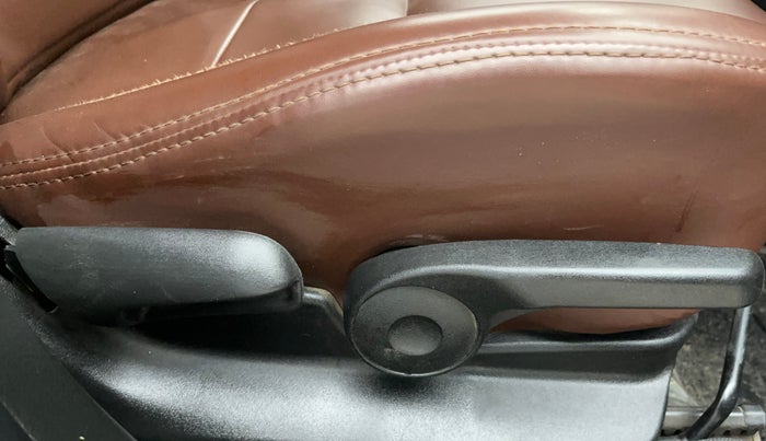 2021 Toyota URBAN CRUISER HIGH GRADE MT, Petrol, Manual, 66,071 km, Driver Side Adjustment Panel