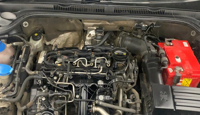 2015 Volkswagen Jetta HIGHLINE TDI AT, Diesel, Automatic, 1,35,517 km, Engine View