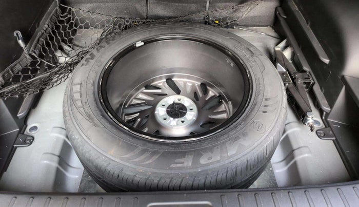 2024 Hyundai Tucson PLATINUM 2.0 AT PETROL, Petrol, Automatic, 14,376 km, Spare Tyre