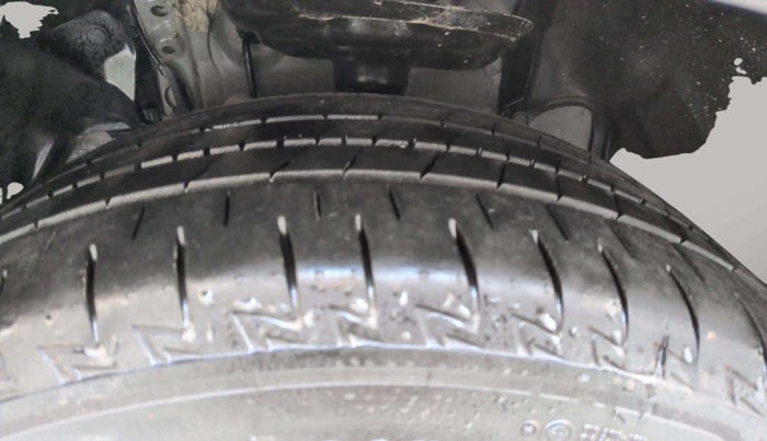 2024 Toyota Camry HYBRID, Hybrid, Automatic, 5,399 km, Right Front Tyre Tread