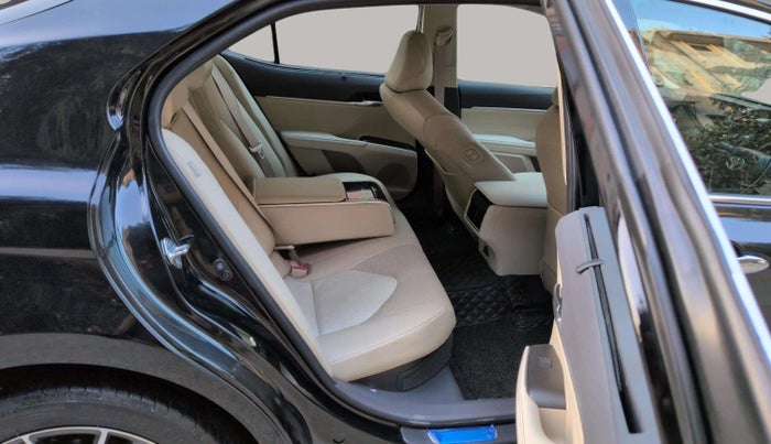 2024 Toyota Camry HYBRID, Hybrid, Automatic, 5,399 km, Right Side Rear Door Cabin