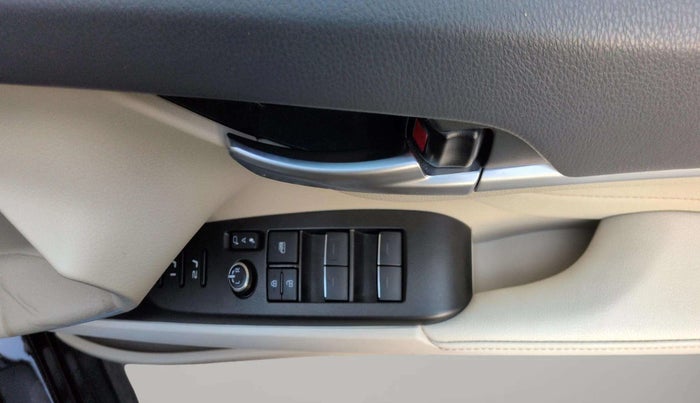 2024 Toyota Camry HYBRID, Hybrid, Automatic, 5,399 km, Driver Side Door Panels Control