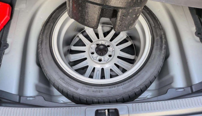 2024 Toyota Camry HYBRID, Hybrid, Automatic, 5,399 km, Spare Tyre