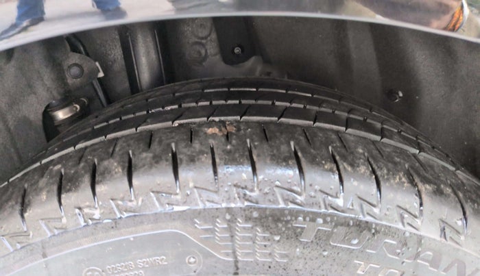 2024 Toyota Camry HYBRID, Hybrid, Automatic, 5,399 km, Left Front Tyre Tread