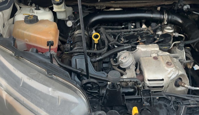 2015 Ford Ecosport TITANIUM 1.5L PETROL, Petrol, Manual, 1,01,340 km, Engine View - Right